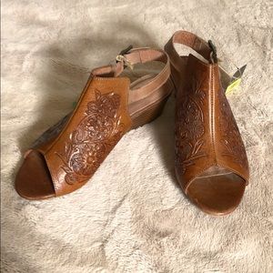 Tooled Leather Roper Wedges